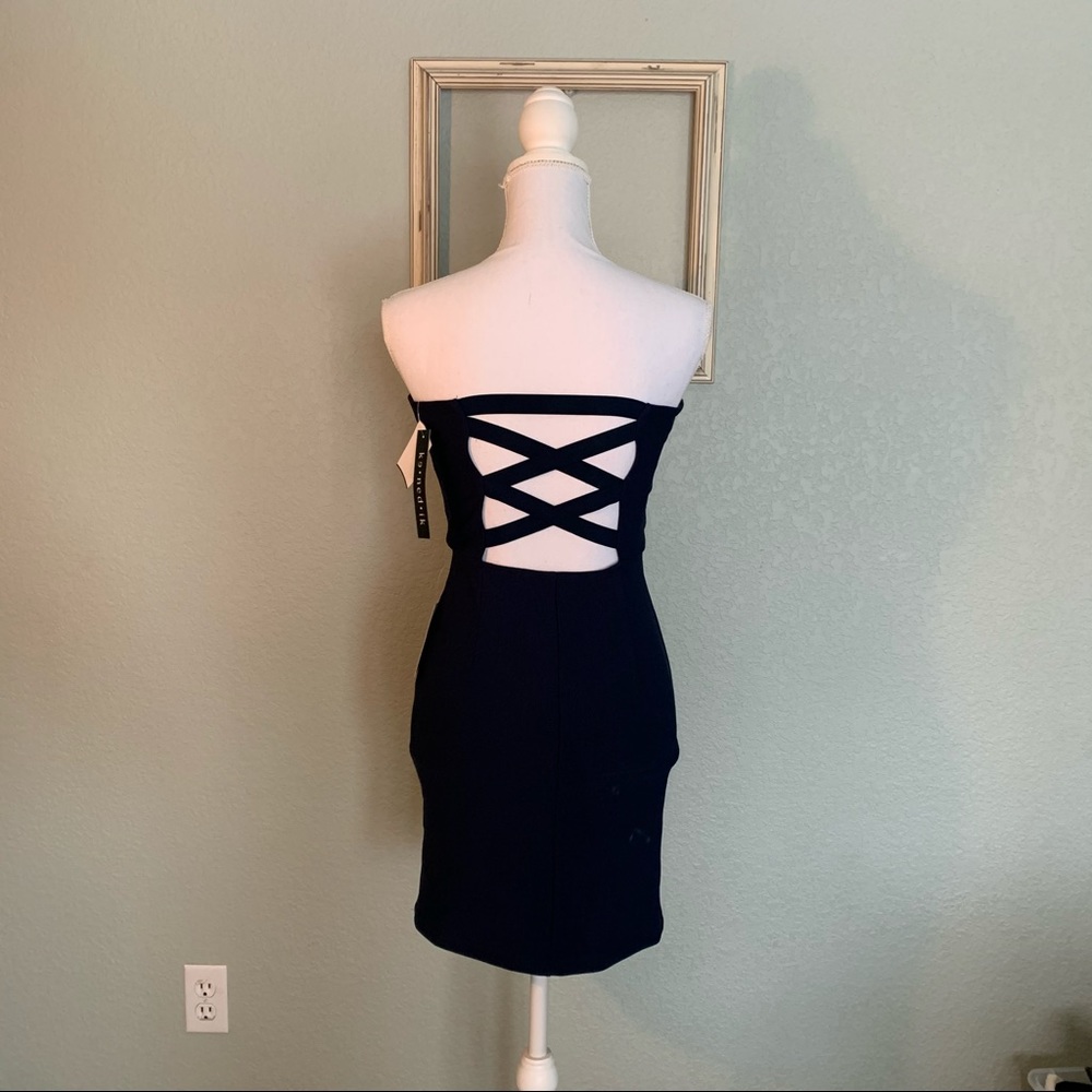 Kenedik Navy Strapless Dress 💕